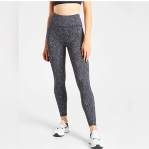Athleta Lightening Static 7/8 Tight, Size S